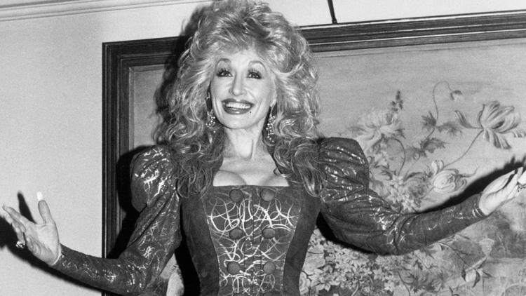 Dolly Parton’s Niece Reacts to Nashville Airport Tribute Honoring Her Aunt