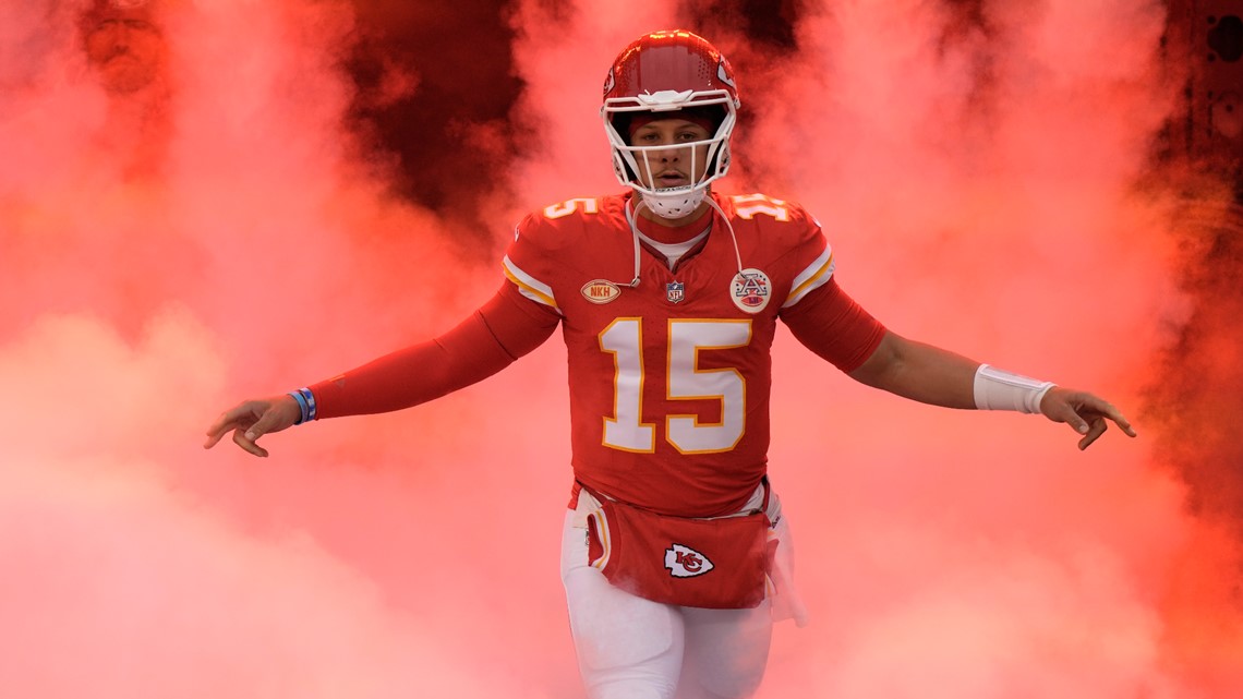 Kansas City Chiefs player handing out free Peacock subscriptions after  calling exclusive playoff deal 'insane