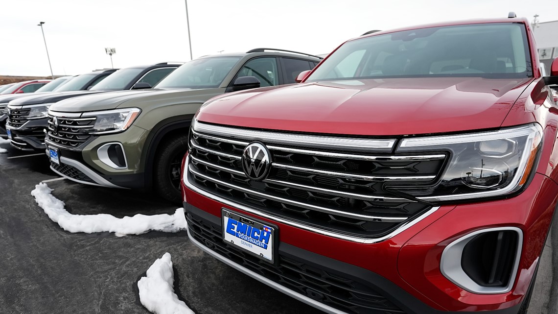 Auto sales up 5% over last year, but EVs lag | firstcoastnews.com - Vimarsana News