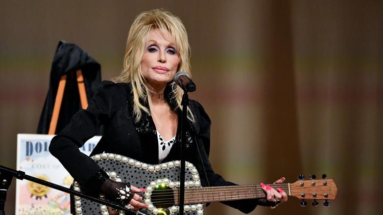 Dolly Parton’s Niece Reacts to Nashville Airport Tribute Honoring Her Aunt