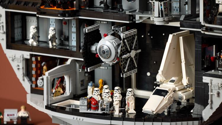 Lego to launch massive $1,000 'Star Wars' Death Star set this fall