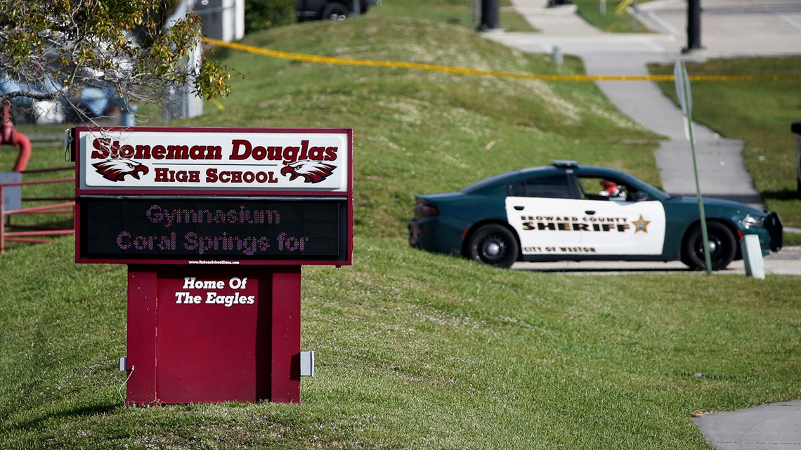 Florida deputies fired after Parkland massacre to get jobs back - Vimarsana News