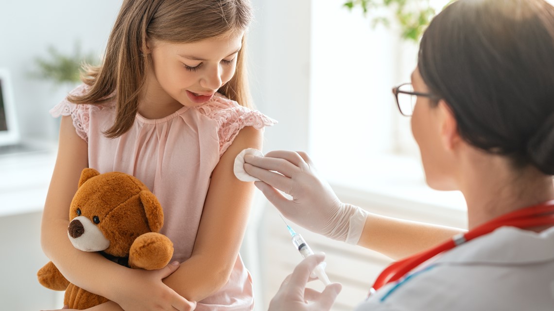 What health experts say is leading to declining vaccine rates in Florida, and what parents need to do