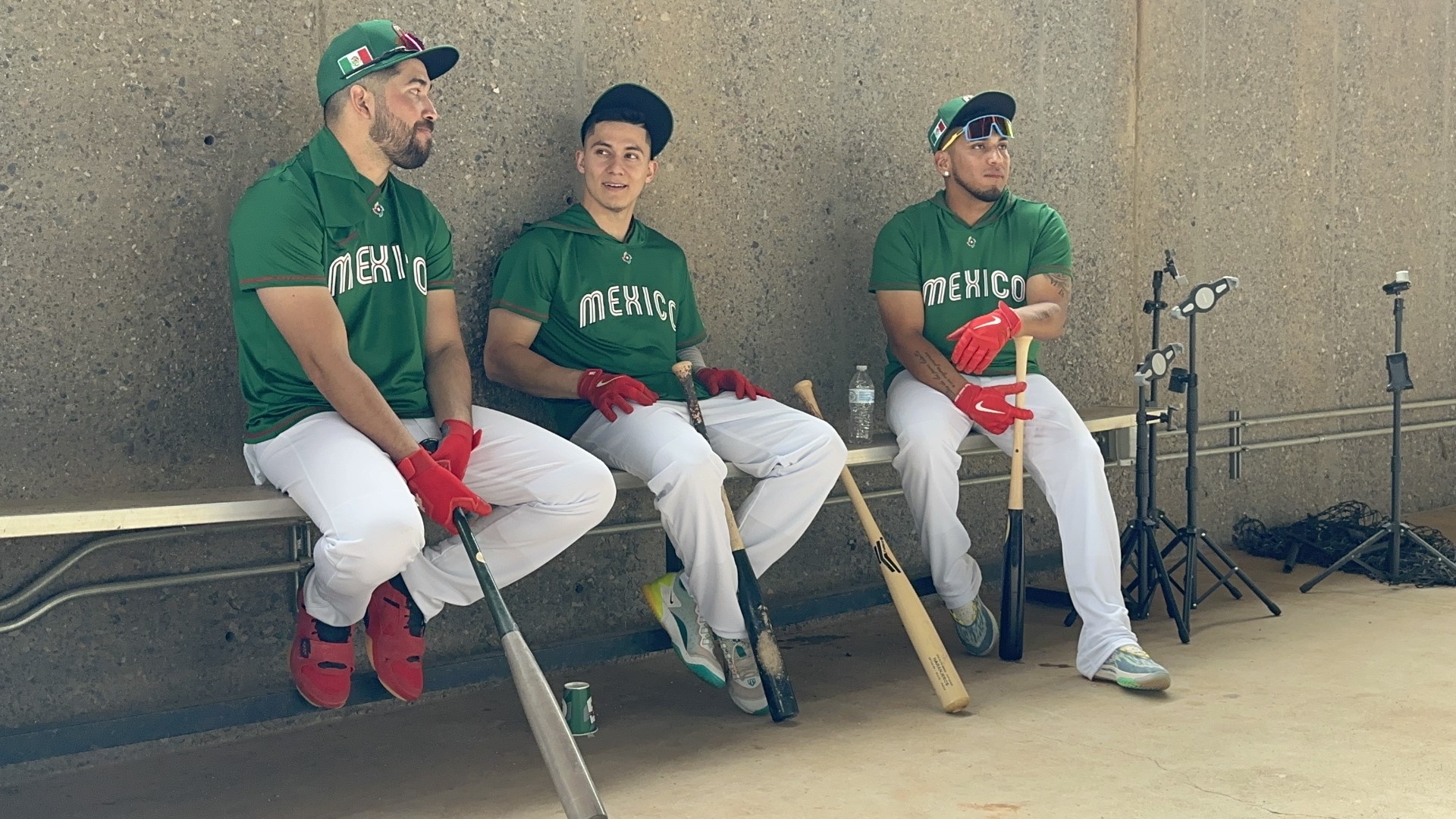 La novena mexicana tuvo su primera práctica con el equipo completo en los campos de Salt River Fields de cara al Clásico Mundial de Béisbol 2023.