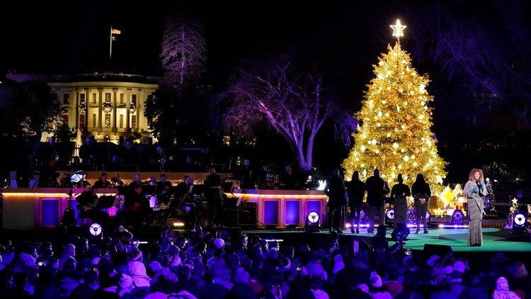 Joe Biden enciende el árbol de Navidad de la Casa Blanca