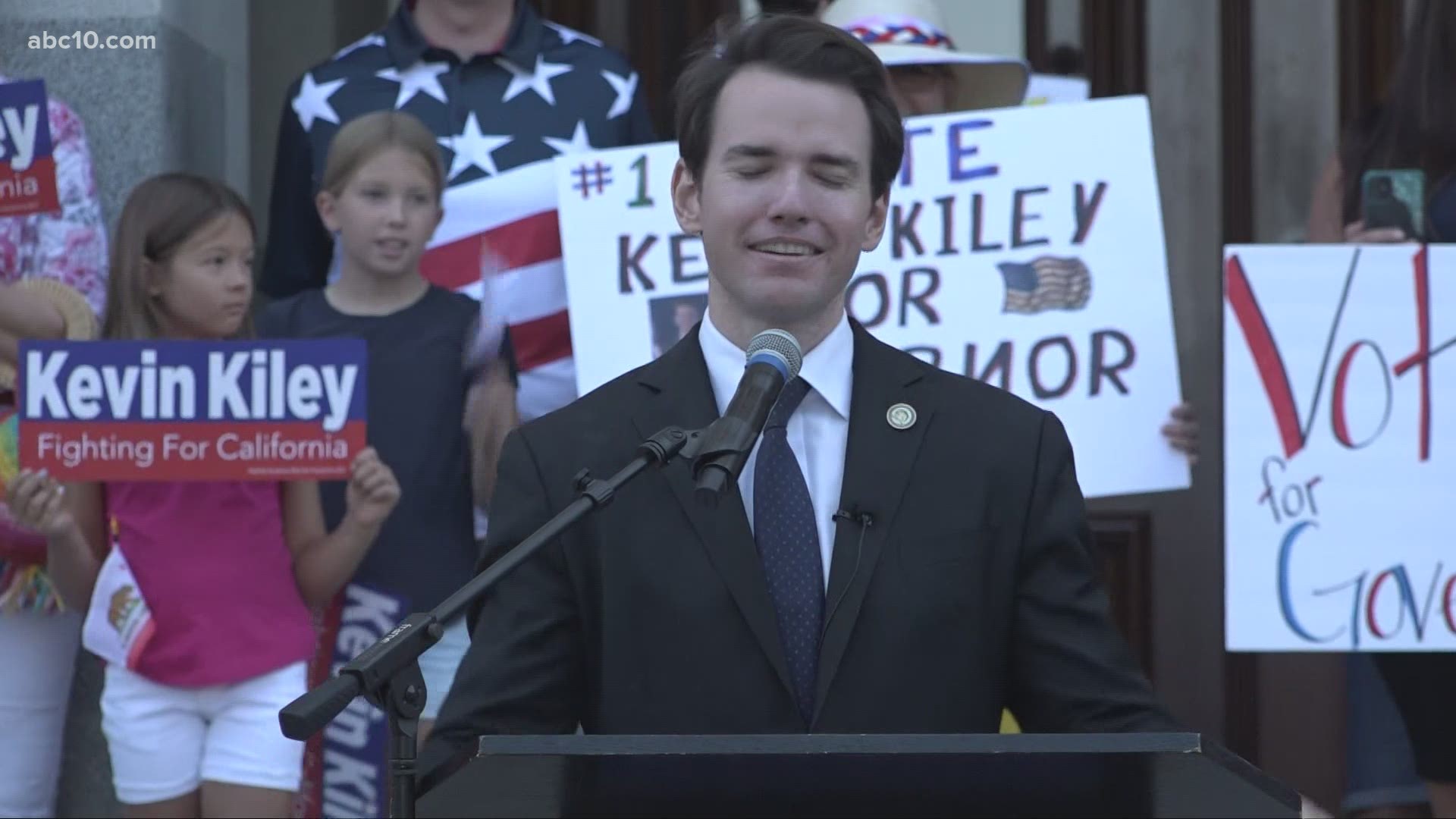 Many supporters watched from the capitol steps as California Republican Assemblyman Kevin Kiley spoke about the issues facing the state.