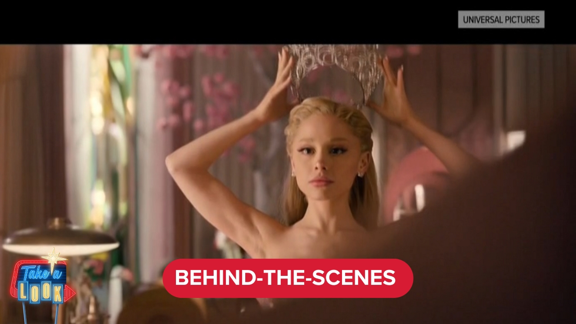 We get a behind-the-scenes look at the highly anticipated sequel "Wicked: For Good." Plus, why "Sinners," "Train Dreams" and more might see a good award season.