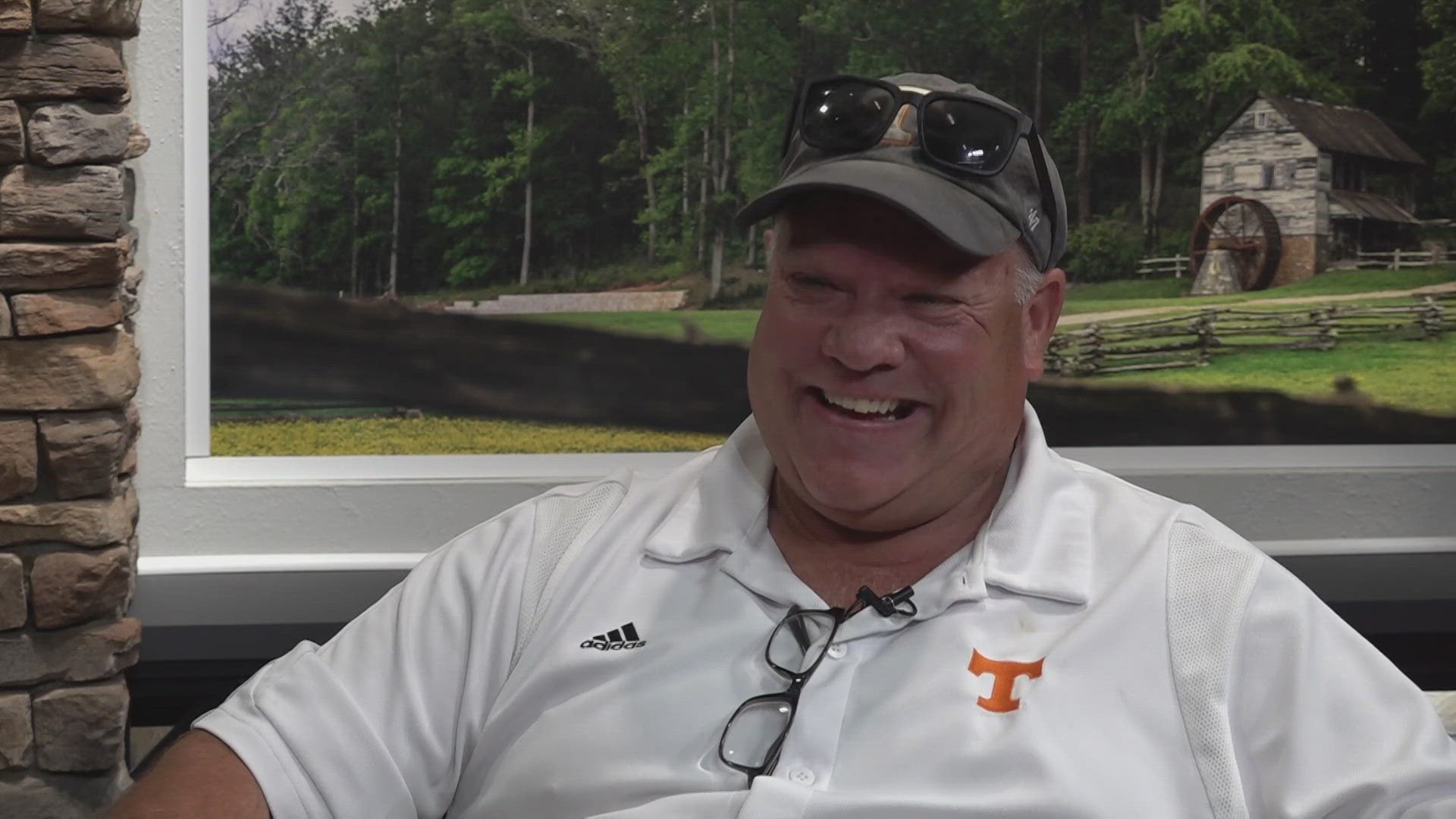 A Vol fan is going viral after his reactions caught on camera during the game. 