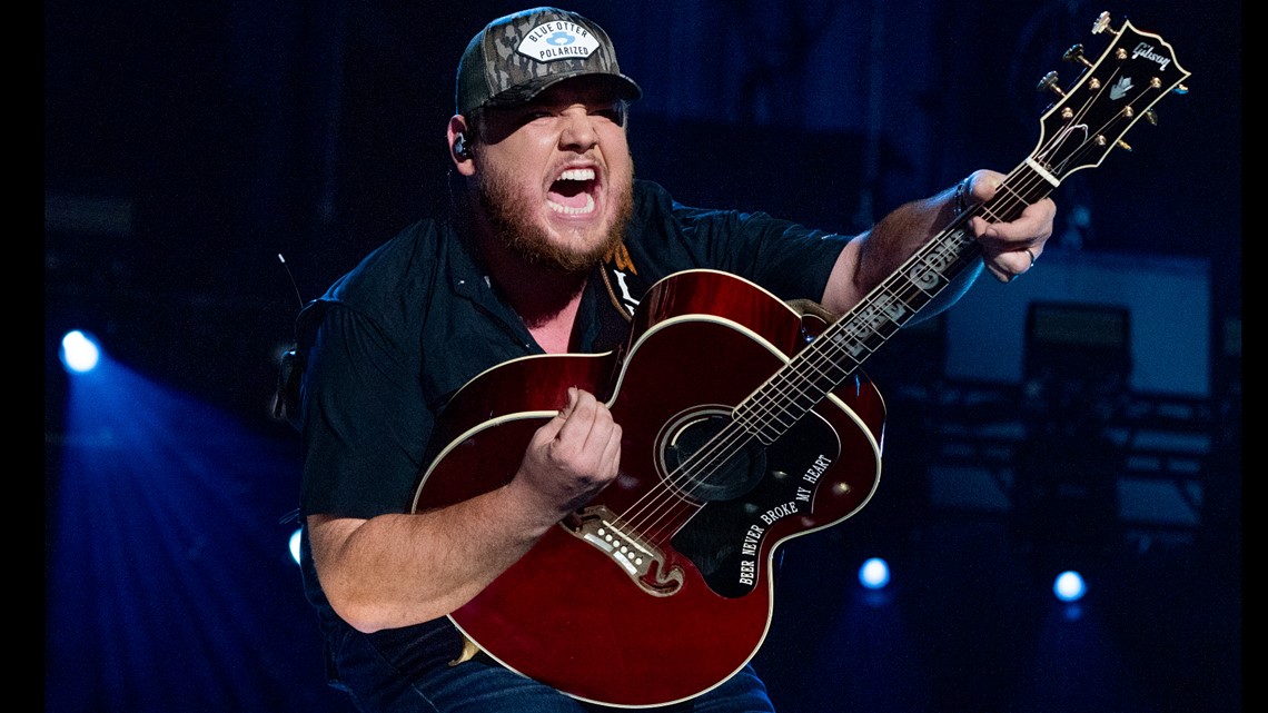 Luke Combs Jacksonville concertgoers having issues with StubHub - Vimarsana News