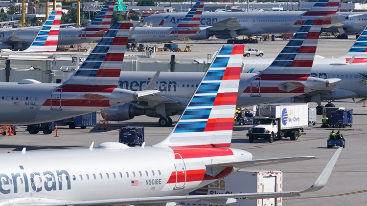 Thousands of American Airlines flights had no pilots scheduled after system glitch