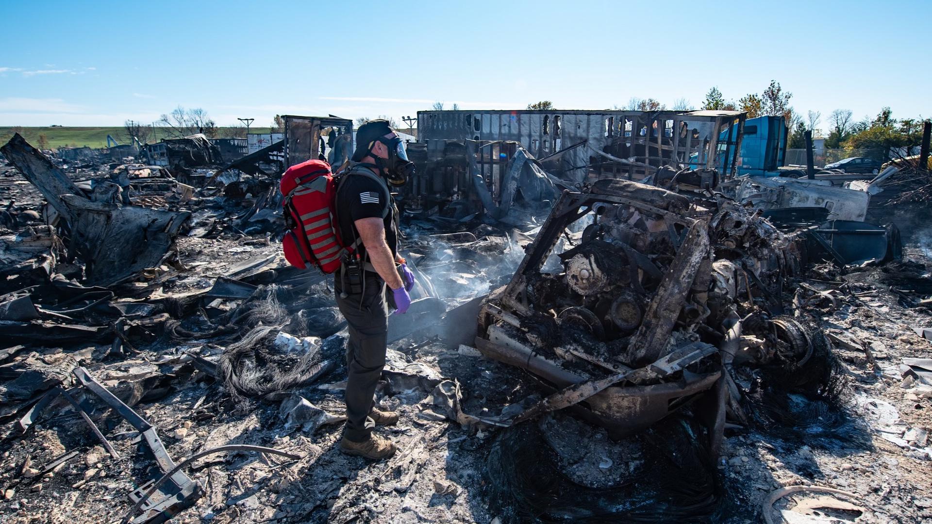 All three crewmembers on board the UPS plane that crashed in Louisville are dead, UPS confirms.