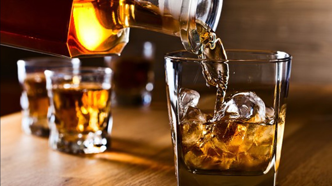 'Overall economic driver': Proposed ordinance could extend select Jacksonville bar hours to 3 a.m.