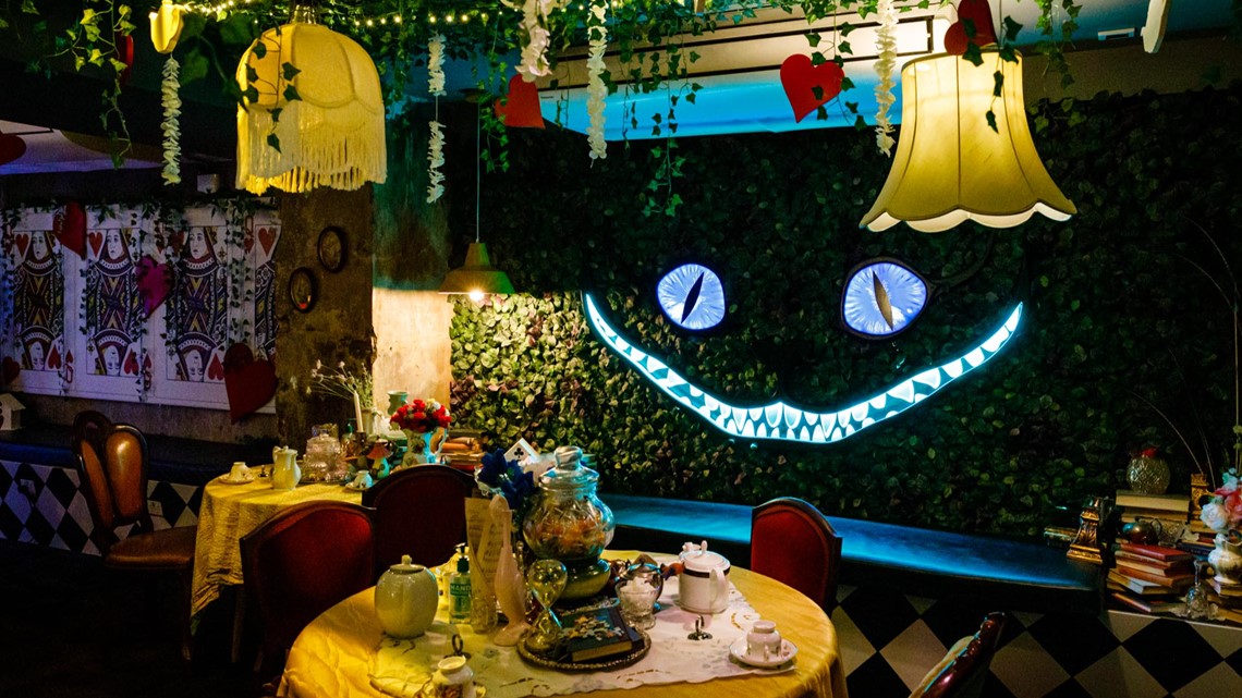 Alice in Wonderland Party - Jacksonville Party Company