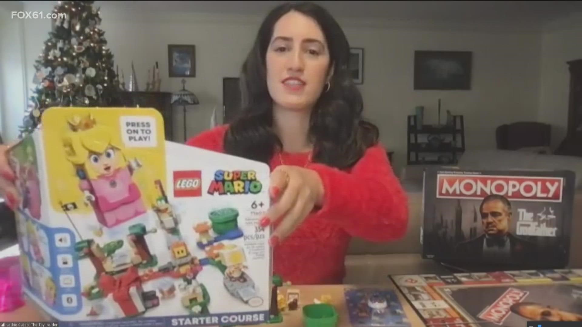 The Toy Insider Jackie Cucco breaks down what are the top toys on kids' holiday lists this year!