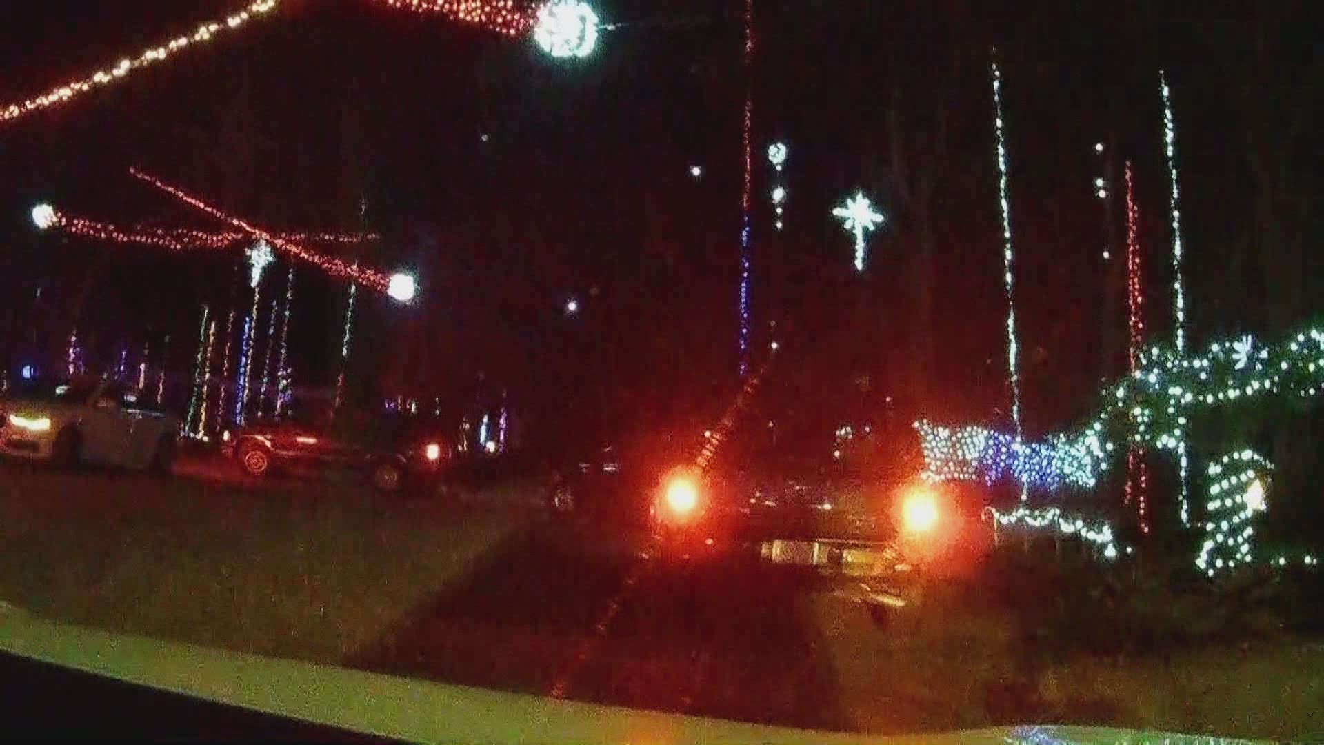 Take a look at the stunning Christmas lights on Girvin Road in Blackhawk Bluff! While the lights are pretty, the traffic pattern enforced by JSO is causing concern.