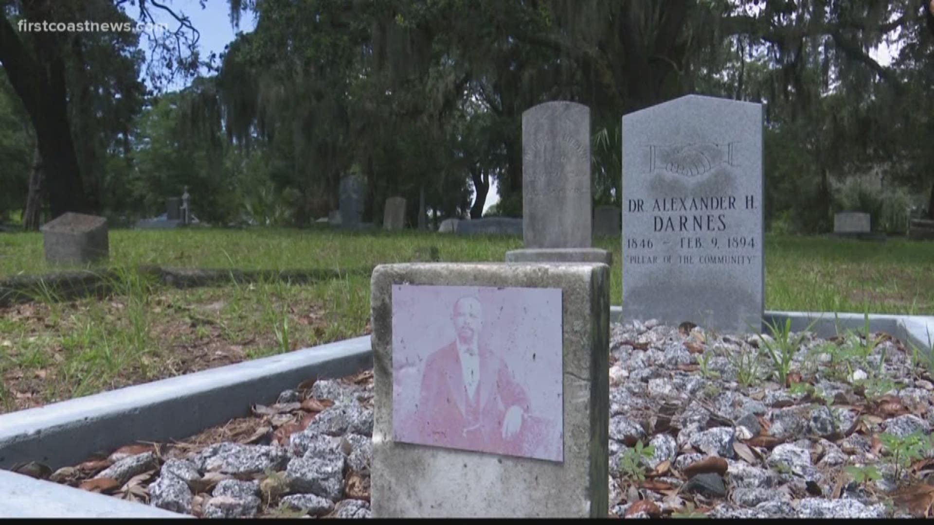 Old City Cemetery was the main burial site just before the Civil War. A resting place to soldiers, religious leaders, and Jacksonville's first African American physician: Alexander Darnes.