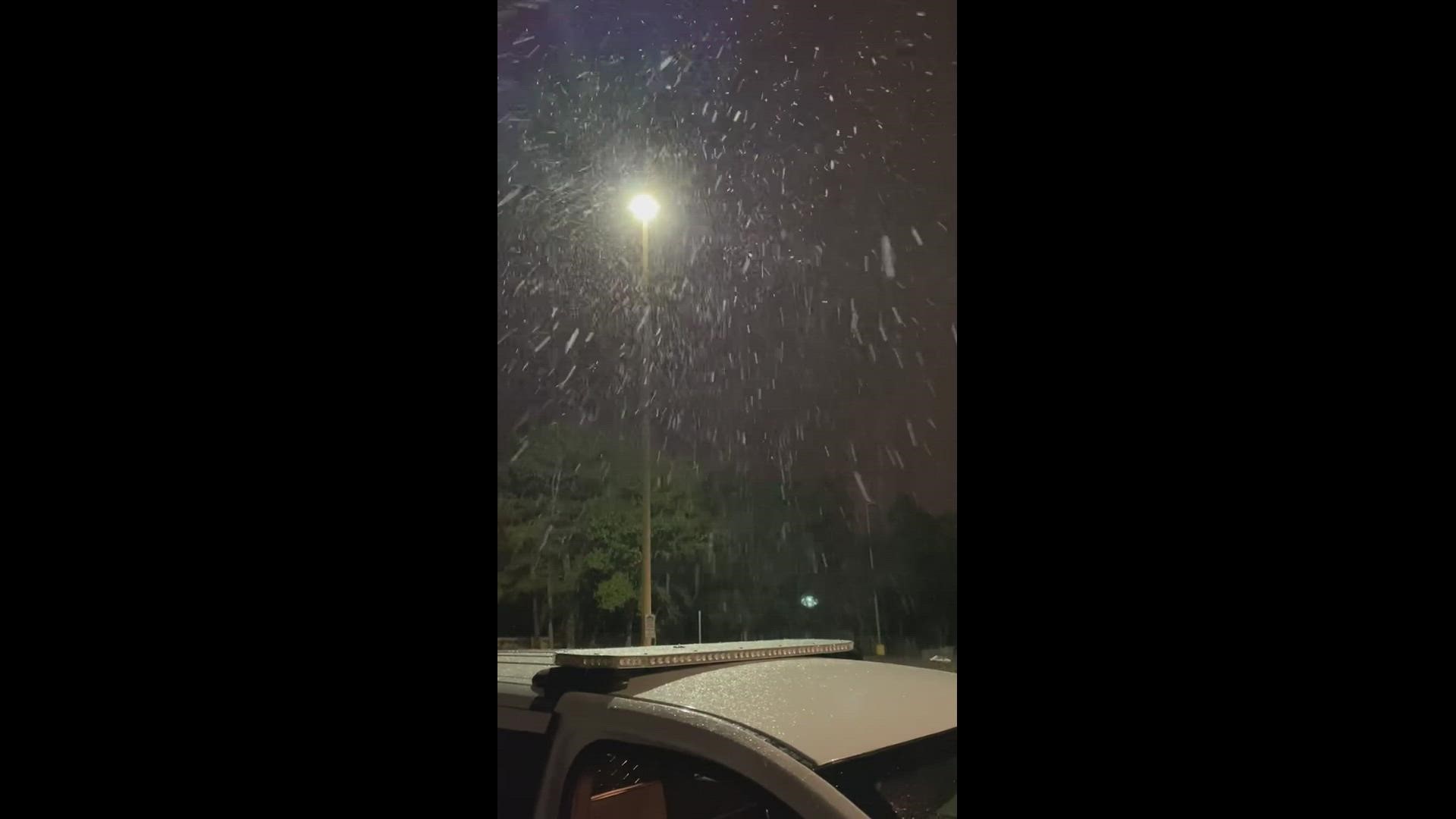 "It's snowing! See? Snow," the deputy can be heard saying as the snow comes down around 3 a.m. Monday in Fort Walton Beach.