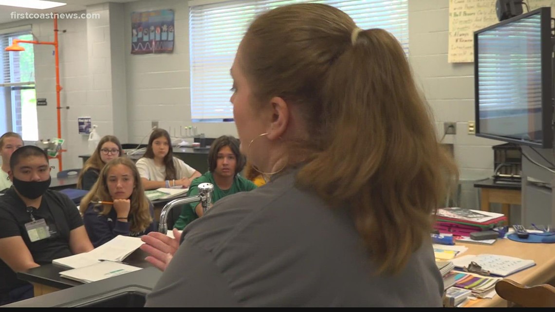 Teacher of the Week: Mrs. Amber Norris | firstcoastnews.com - Vimarsana News