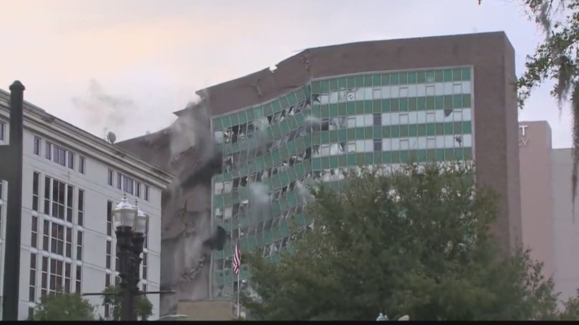 Old City Hall annex implosion deals damage to nearby businesses ...