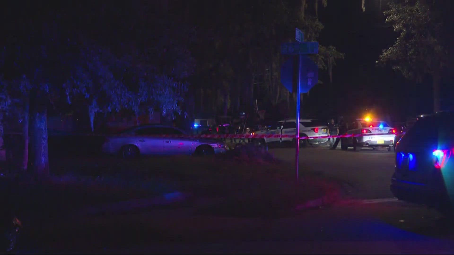 The Jacksonville Sheriff's Office report a shooting along Effee Street, left three people in life-threatening condition Wednesday. One person died of their injuries.