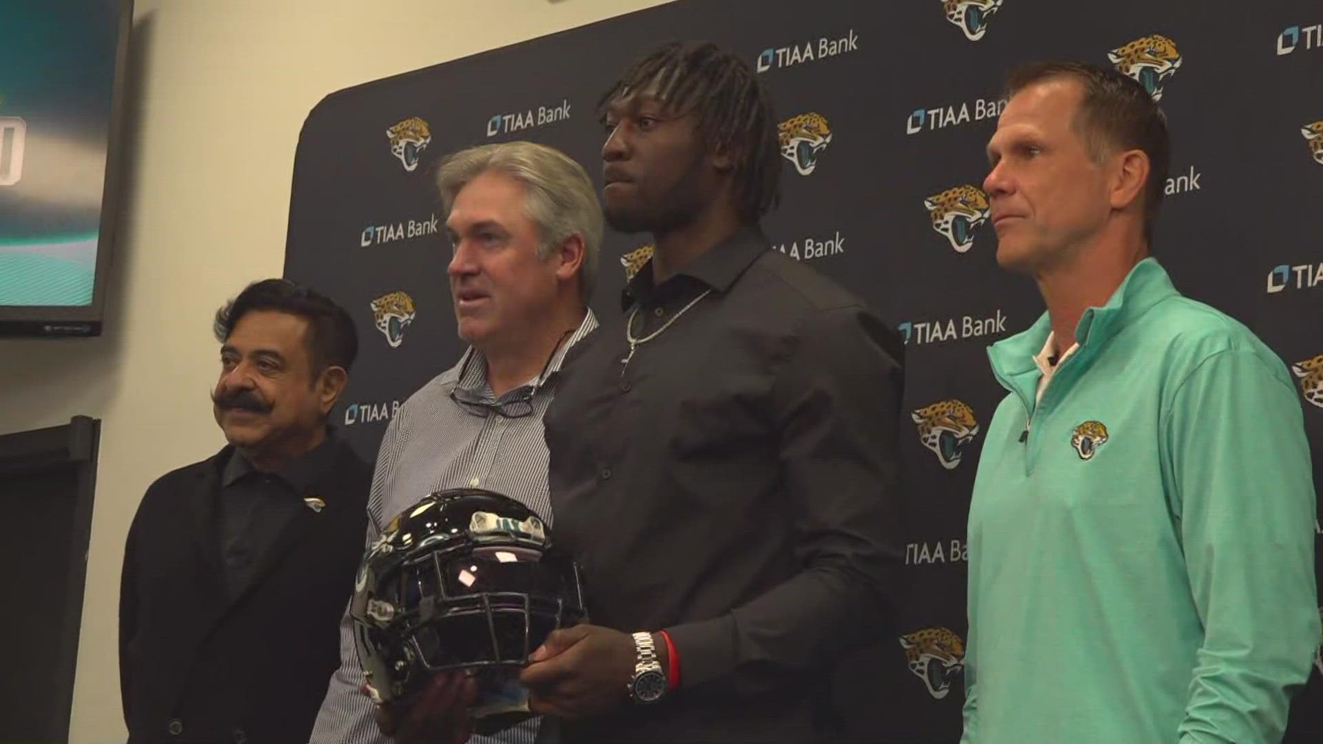 Watch: Jaguars introduce Devin Lloyd to Jacksonville