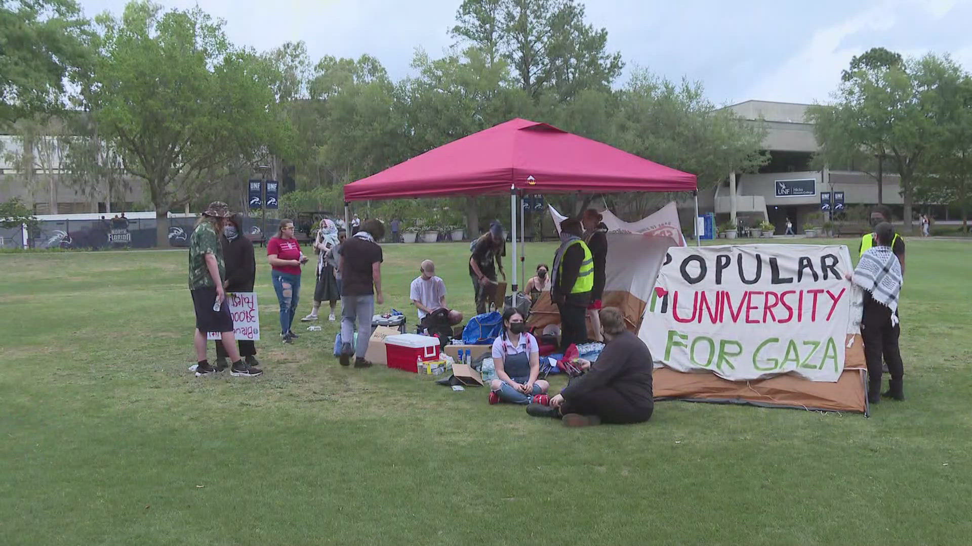 Nearly two hours after students set up an encampment on the UNF Green, campus police gave the group 30 minutes to take down tents, threatening suspension and arrest.