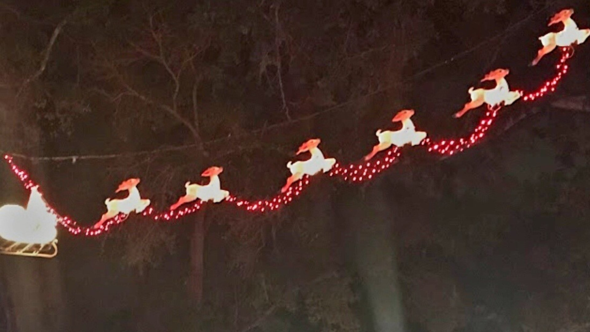 Blackhawk Bluff/Girvin Road holiday lights display in Jacksonville
