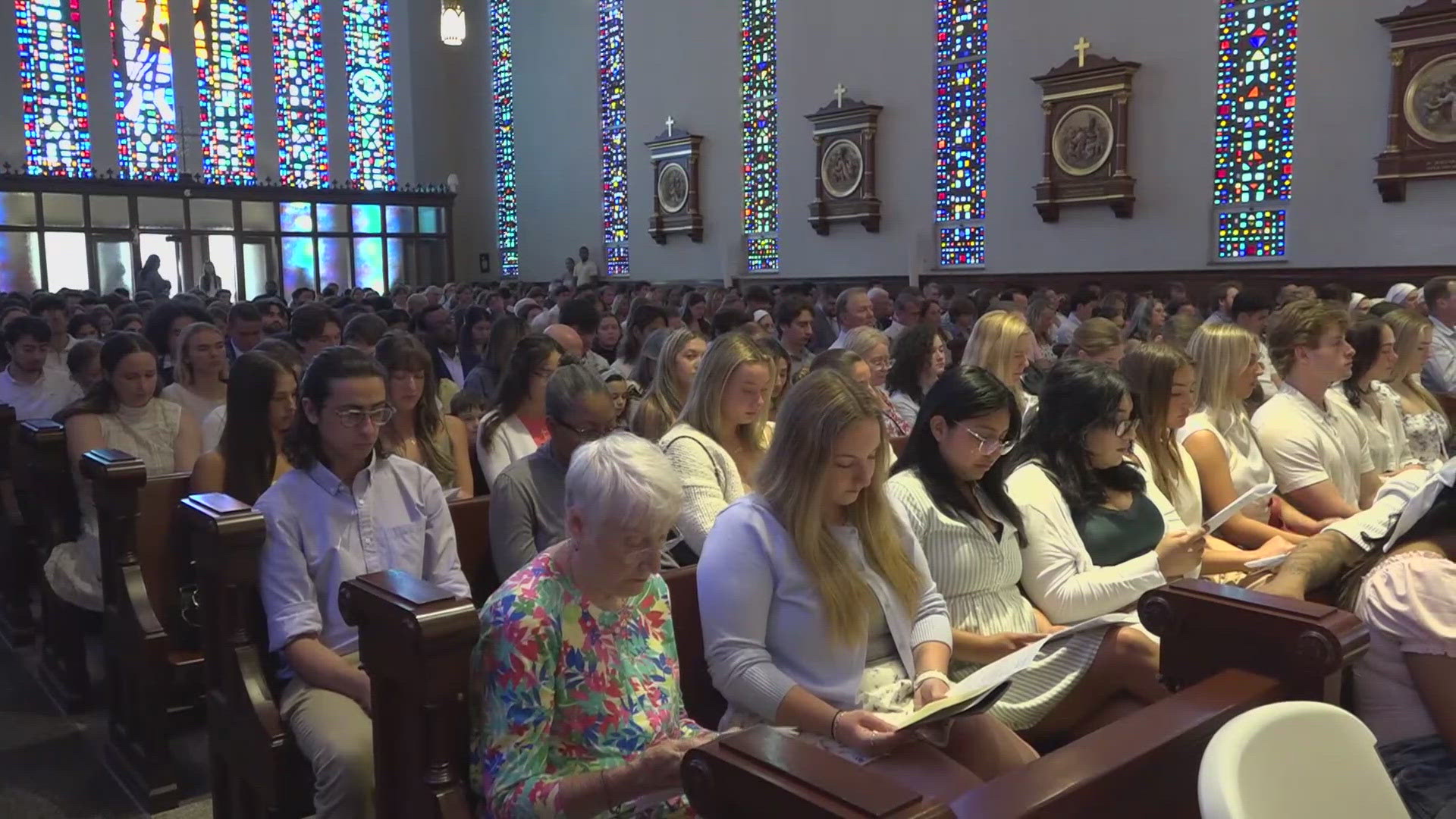 Hundreds attend Easter Sunday mass near site of FSU shooting ...