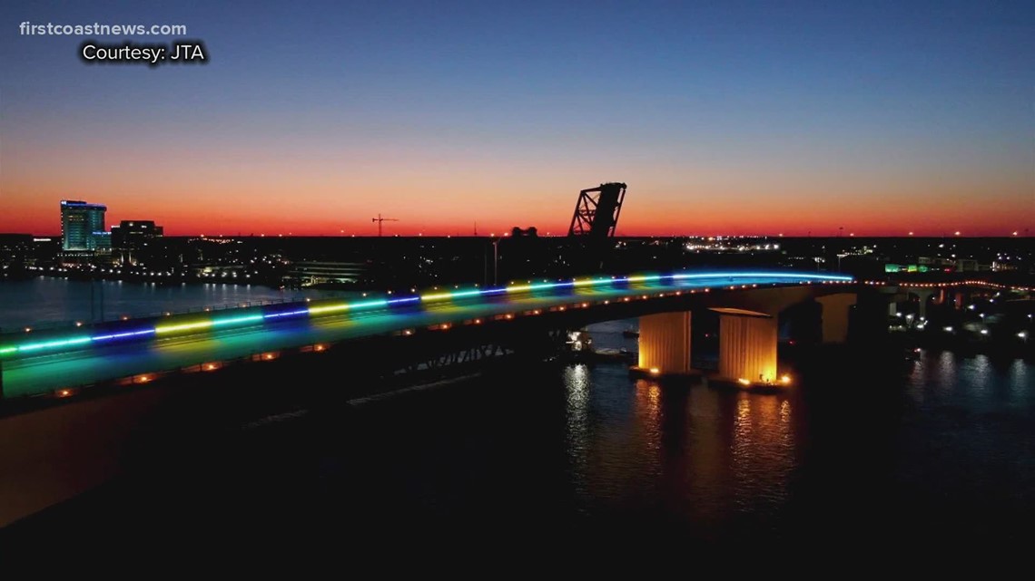 New colorful lighting installed on Acosta Bridge