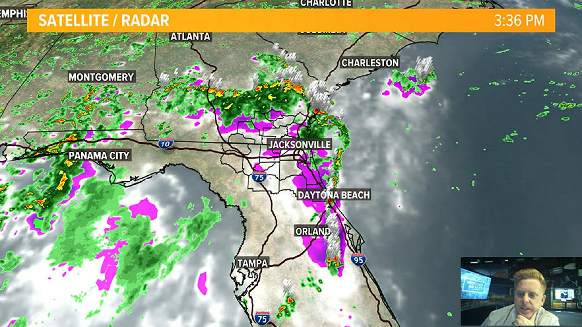Tracking an approaching front this weekend to bring rainfall across the First Coast.