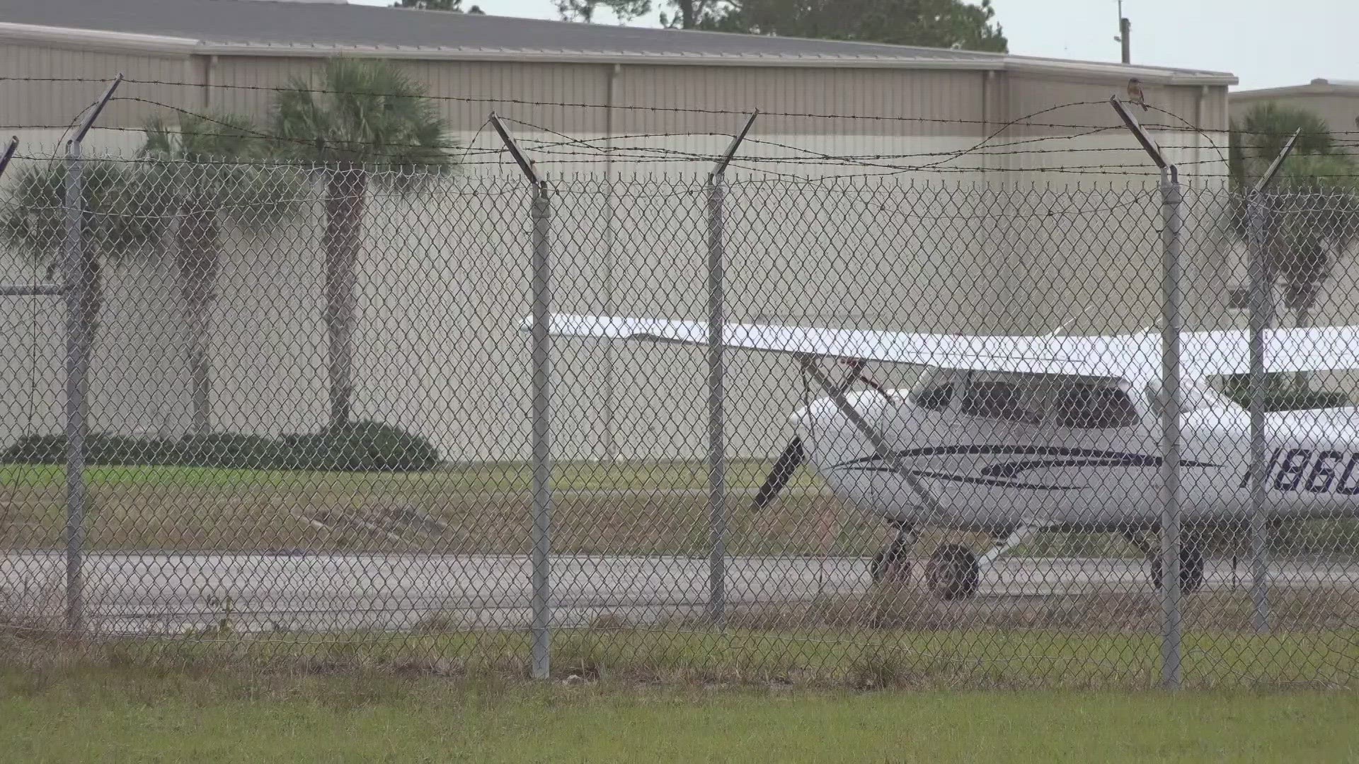Aviation expert discusses crash involving plane that took off from ...