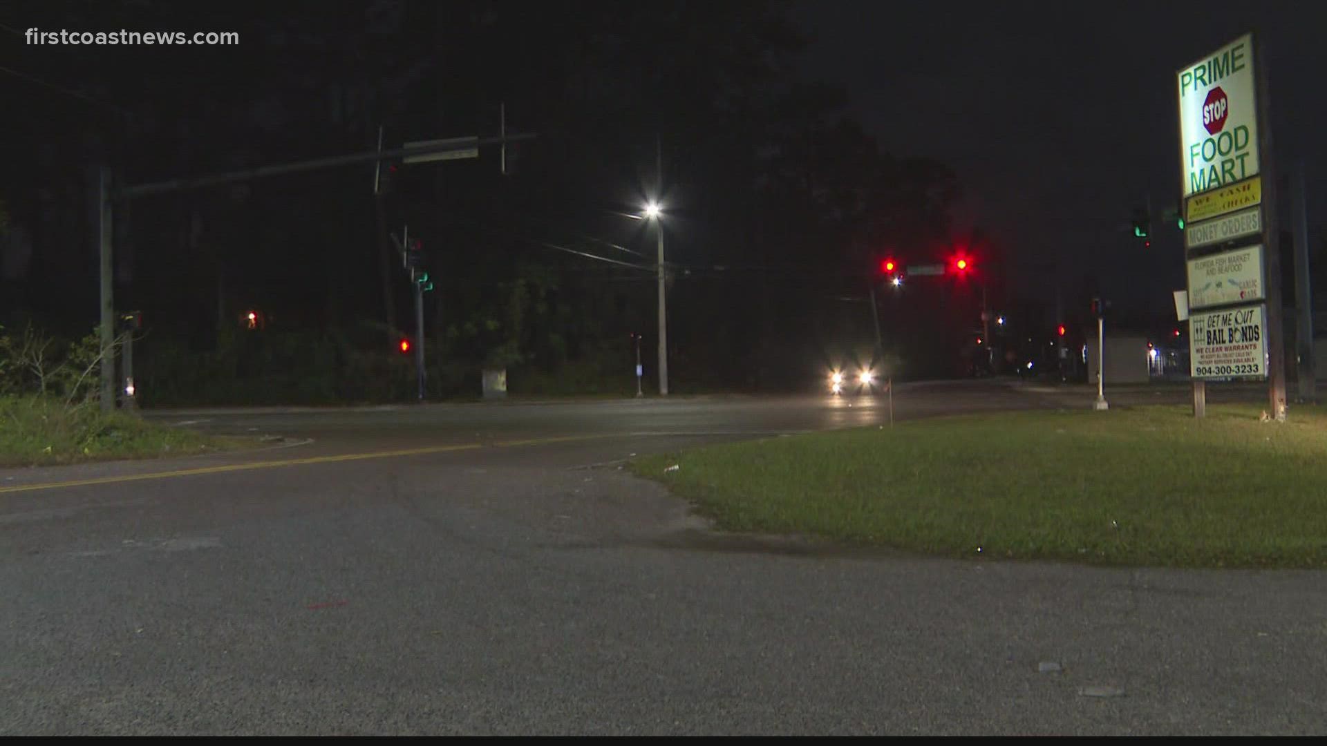 The victim was walking along Lane Avenue near Londontowne Lane when he was approached from behind, robbed and stabbed in the neck, JSO said.