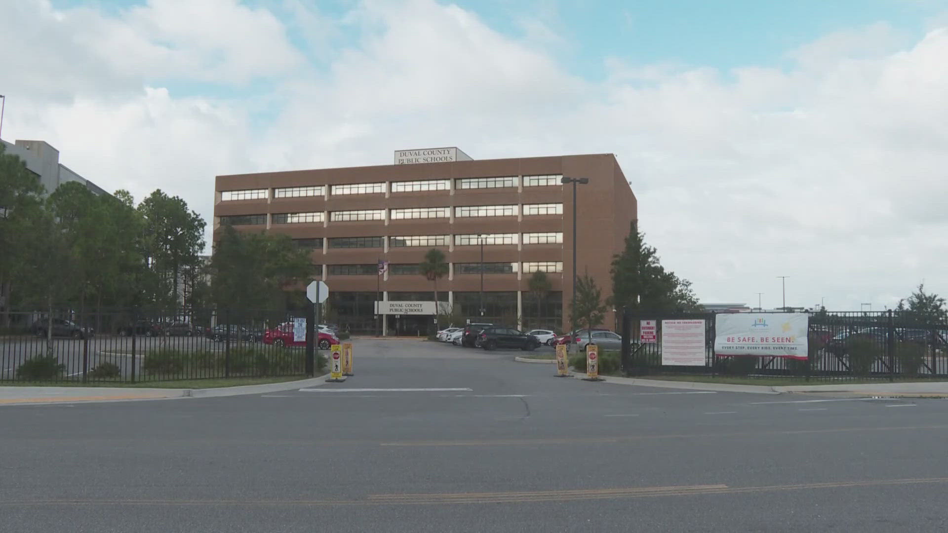 The Duval County School Board voted Tuesday in favor of selling its current headquarters and moving to the Baymeadows area.