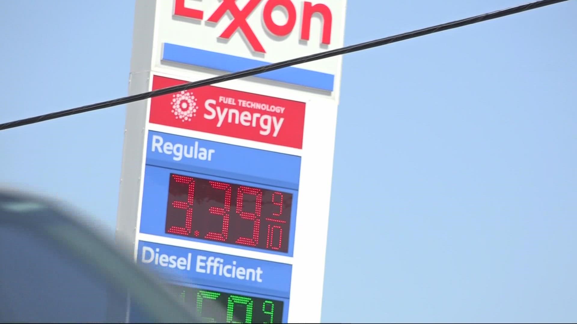 Prices at the pump were supposed to drop by 25 cents, but that's not the case around the First Coast.