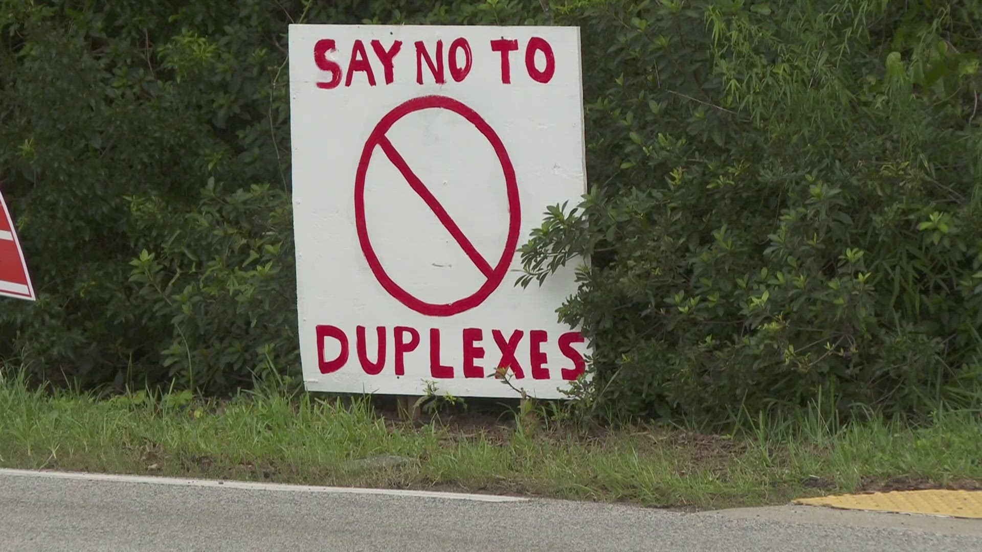 The plan calls for dozens of duplexes and townhomes packed into a space of less than 10 acres.