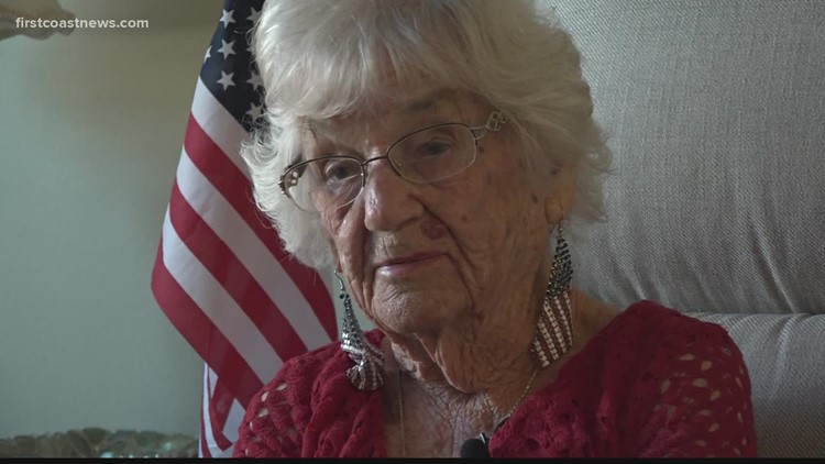 98-year-old Navy veteran shares her stories of serving in WWII