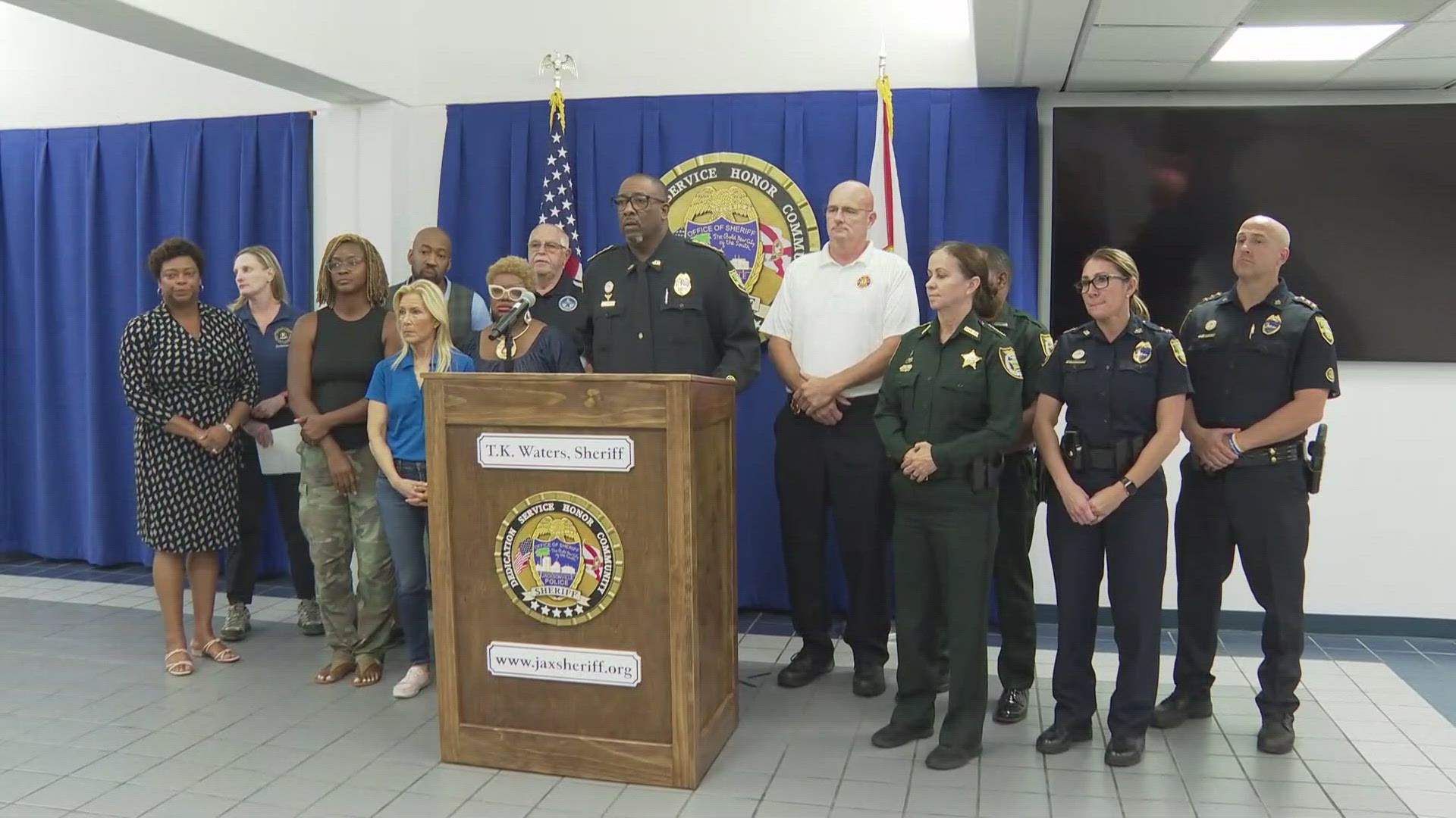 The Jacksonville Sheriff's Office and City Council leaders gave an update on a shooting that left three people and a gunman dead Saturday afternoon.