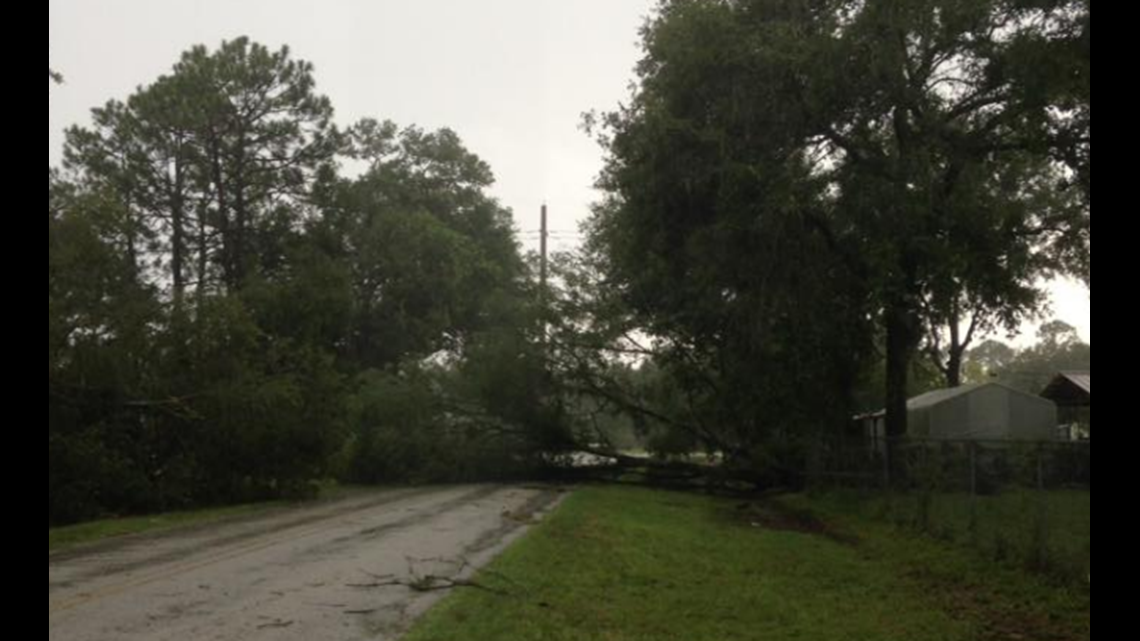 EF1 tornado leaves damage in Yulee area with winds up to 100 mph