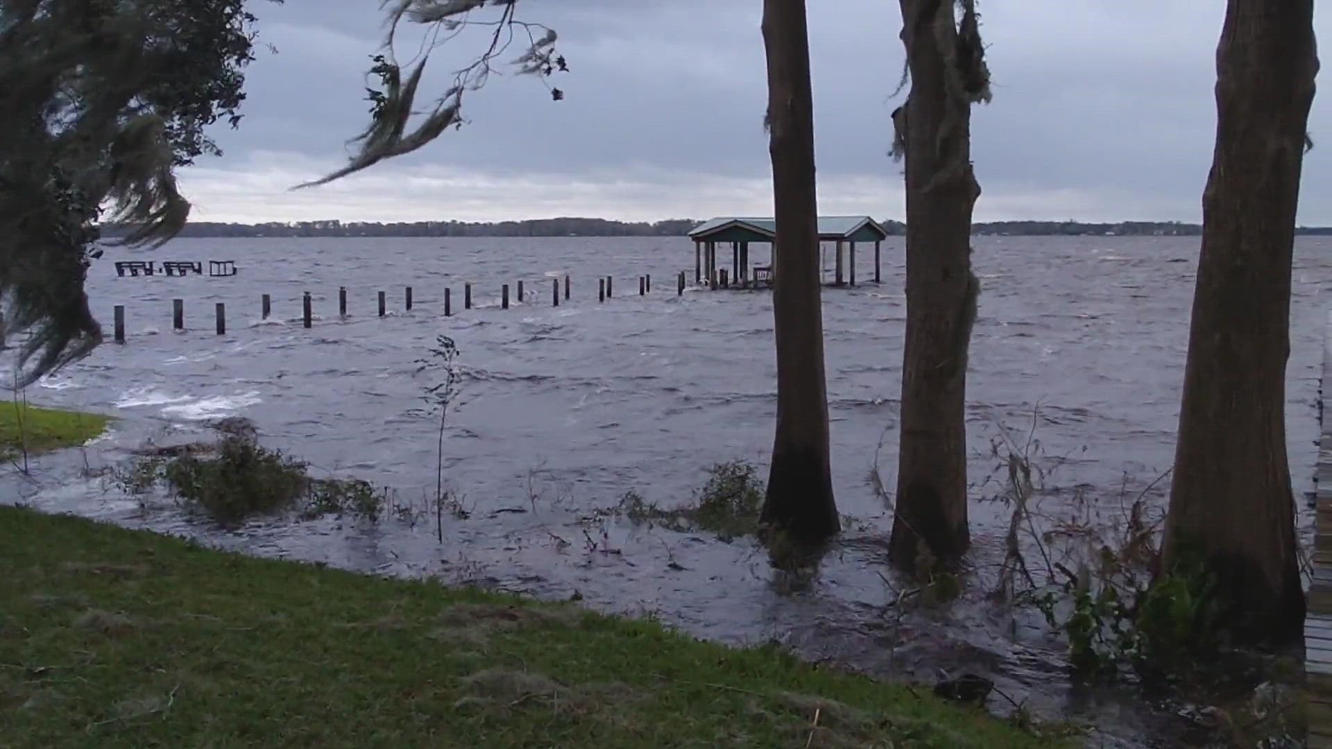 The tide has not receded more than 6" all day. The winds have been relentless. Several neighbors flooded.
Credit: Hollis Bliss