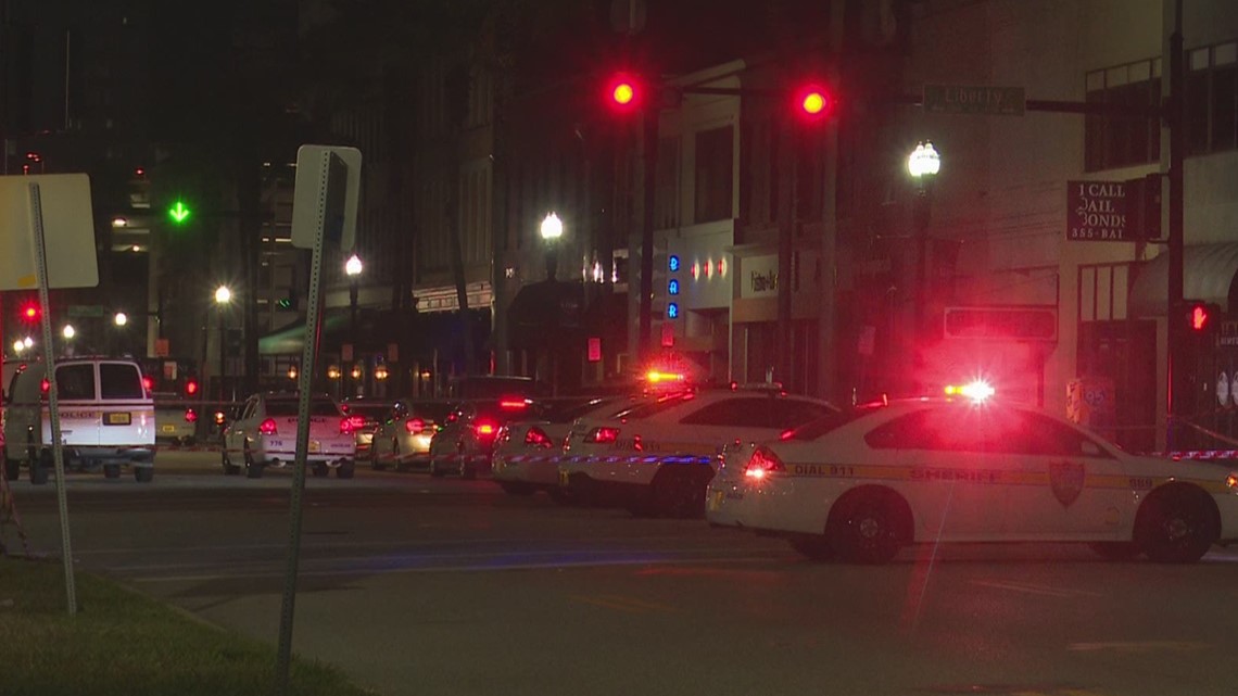 1 dead following double Christmas shooting in Jacksonville