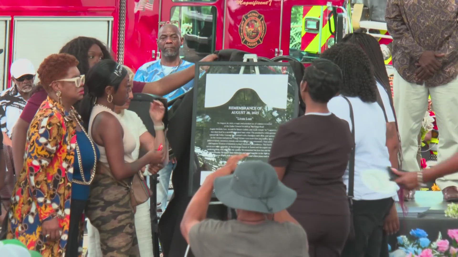 A historical marker was unveiled and a soil collection ceremony took place Sunday afternoon at Kings Road Memorial Park to honor Angela Carr, AJ Laguerre and Jerrald