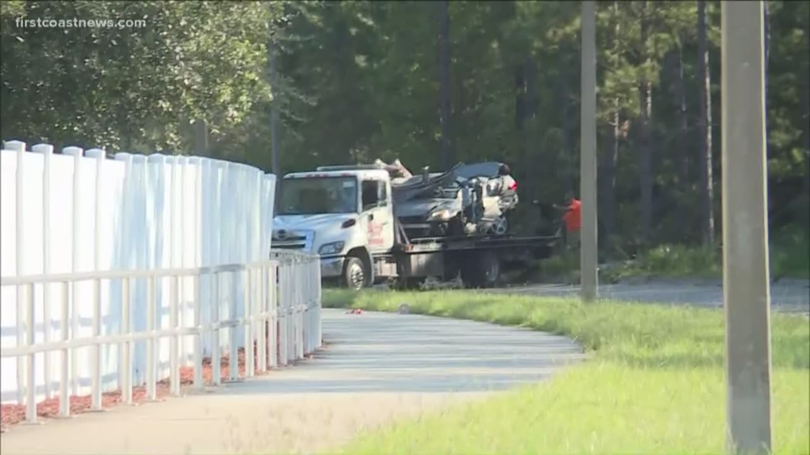 One teen is dead and two others were rushed to a hospital after the vehicle they were in crashed into a tree in the Oakleaf neighborhood Monday afternoon, according to the Jacksonville Sheriff's Office.