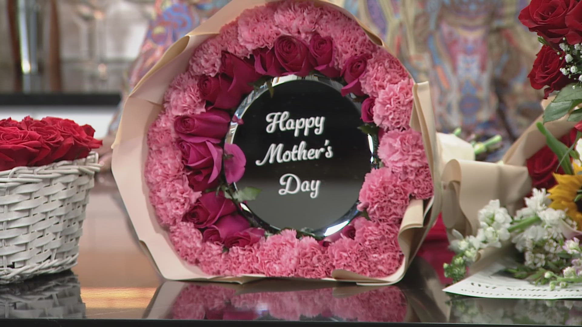 Botanical Moments brings Mother's Day flowers to First Coast News