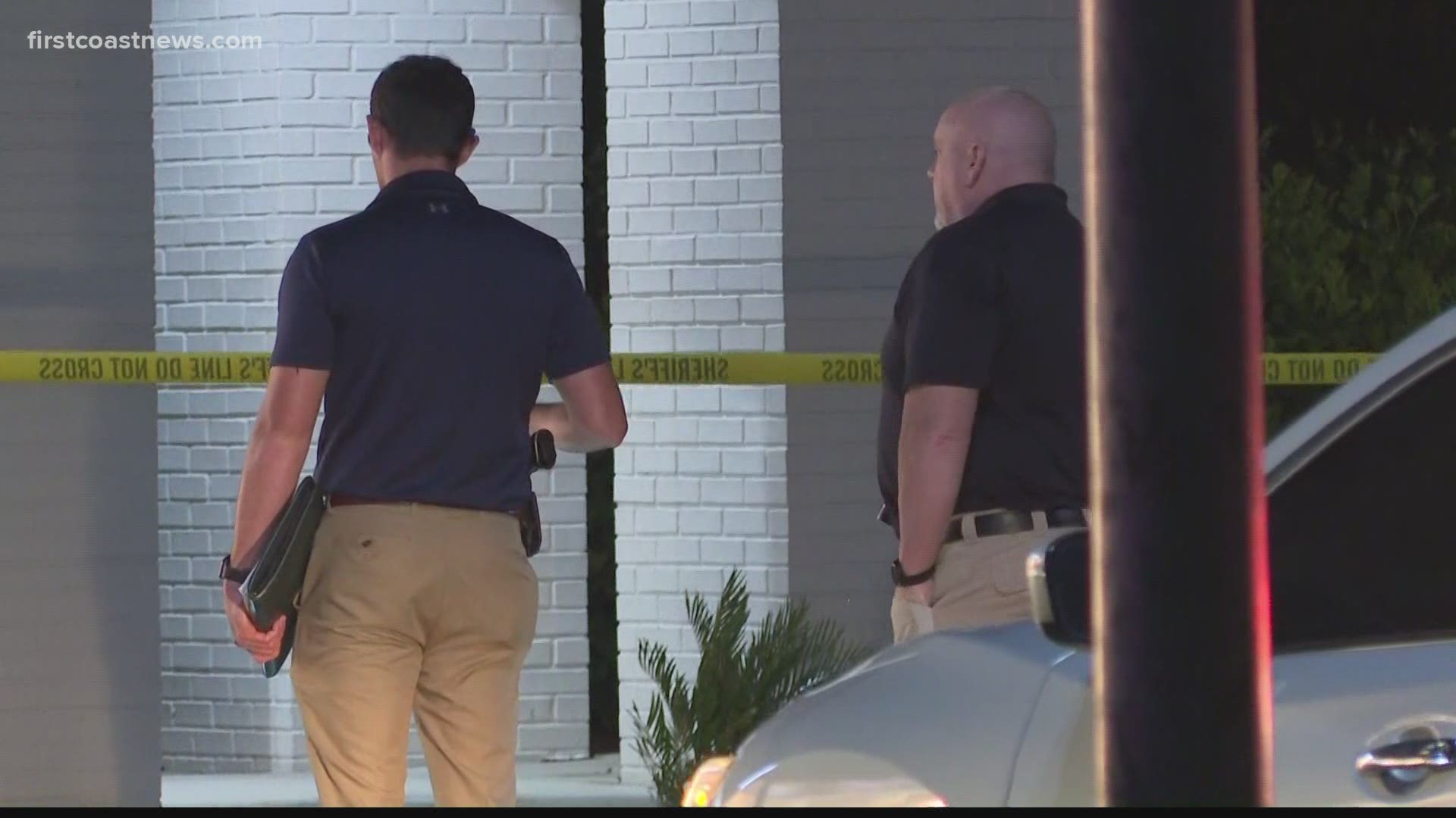 Deputies: Man airlifted to hospital after self-inflicted shooting at Shoppes of Ponte Vedra