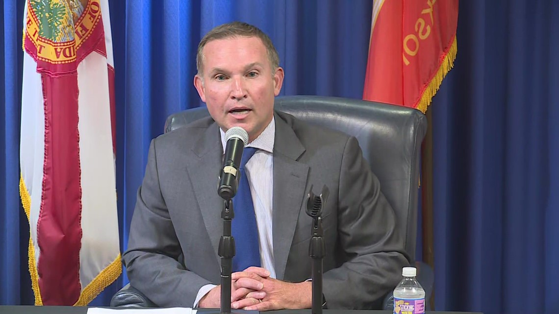 Jacksonville mayor returns to work after positive COVID test