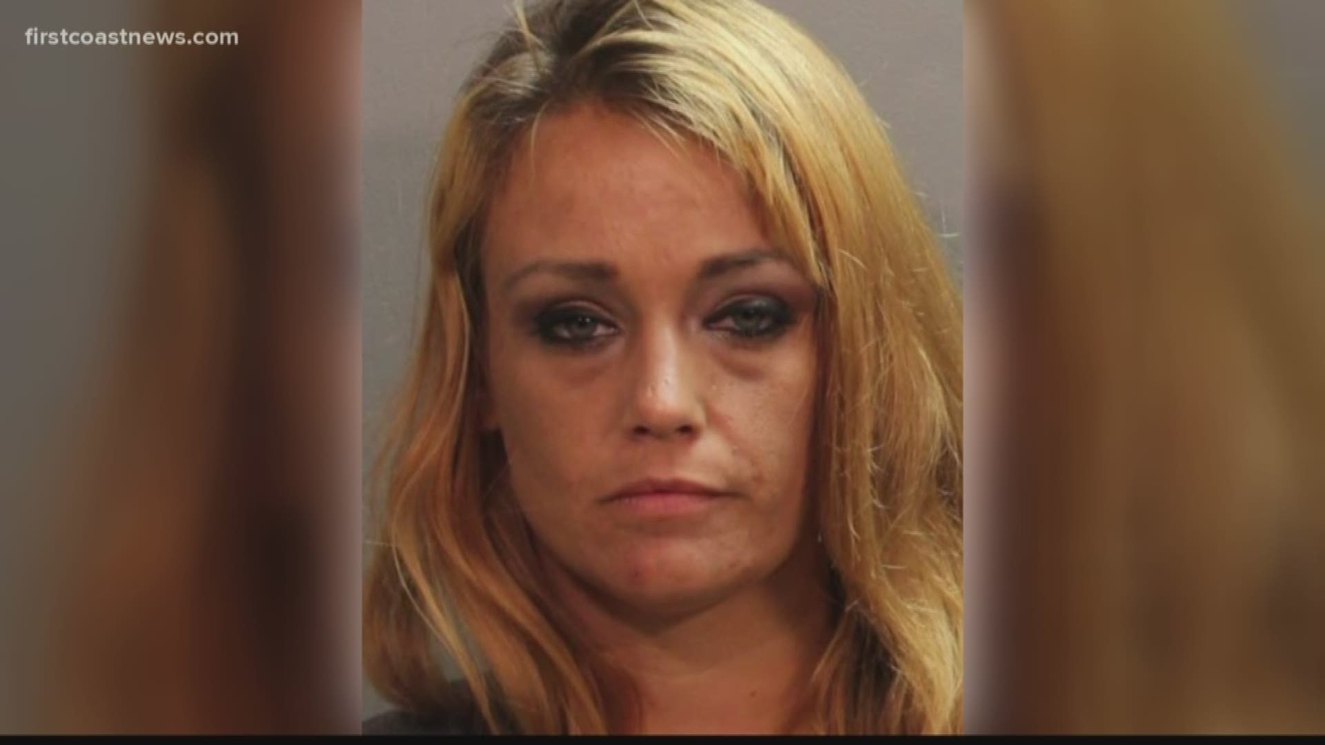 The Jacksonville Sheriff's Office is on the lookout for an escaped prisoner who fled the scene as officers tried to arrest her in Northside.
