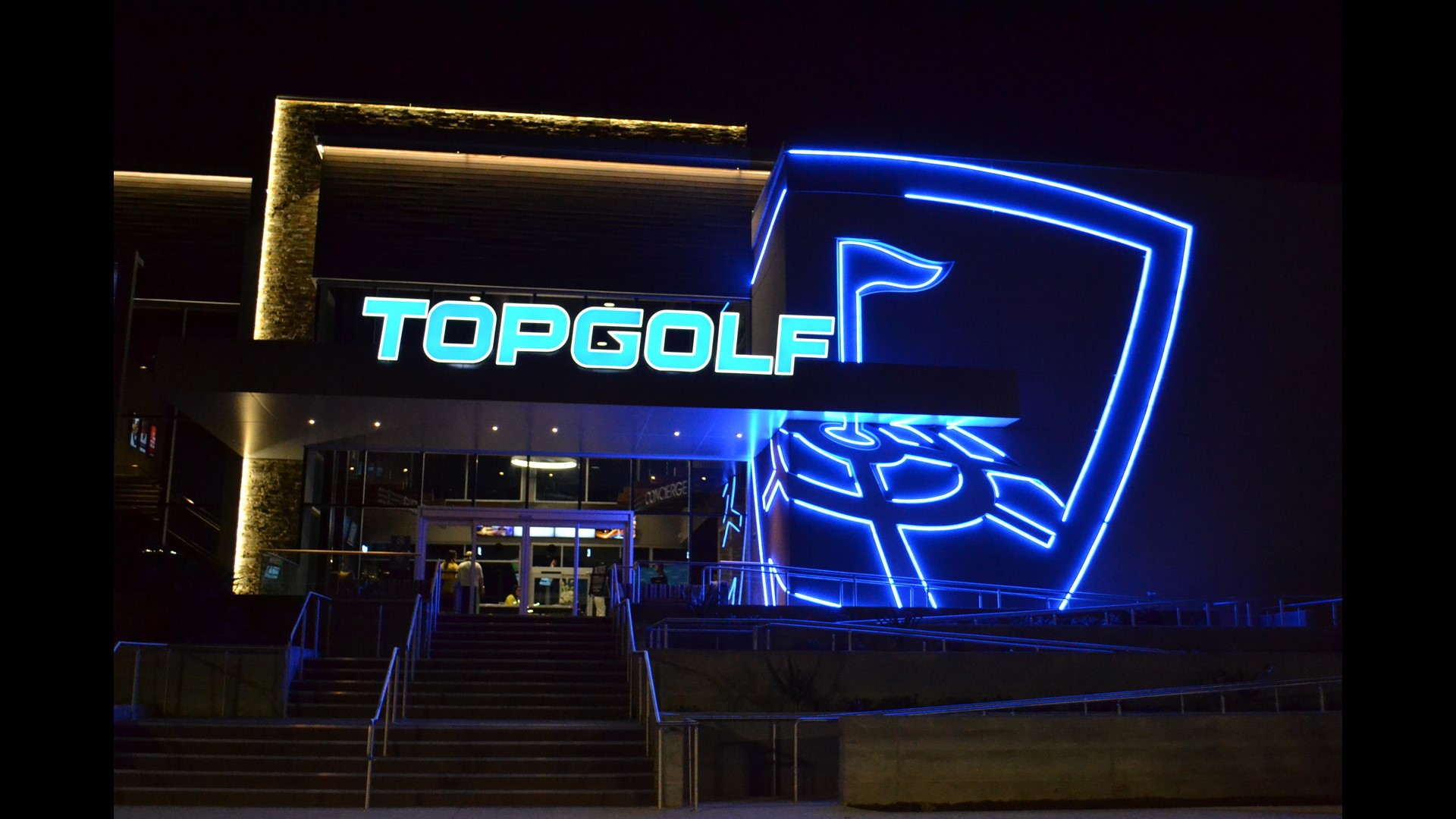 Topgolf opens a day early in Jacksonville!