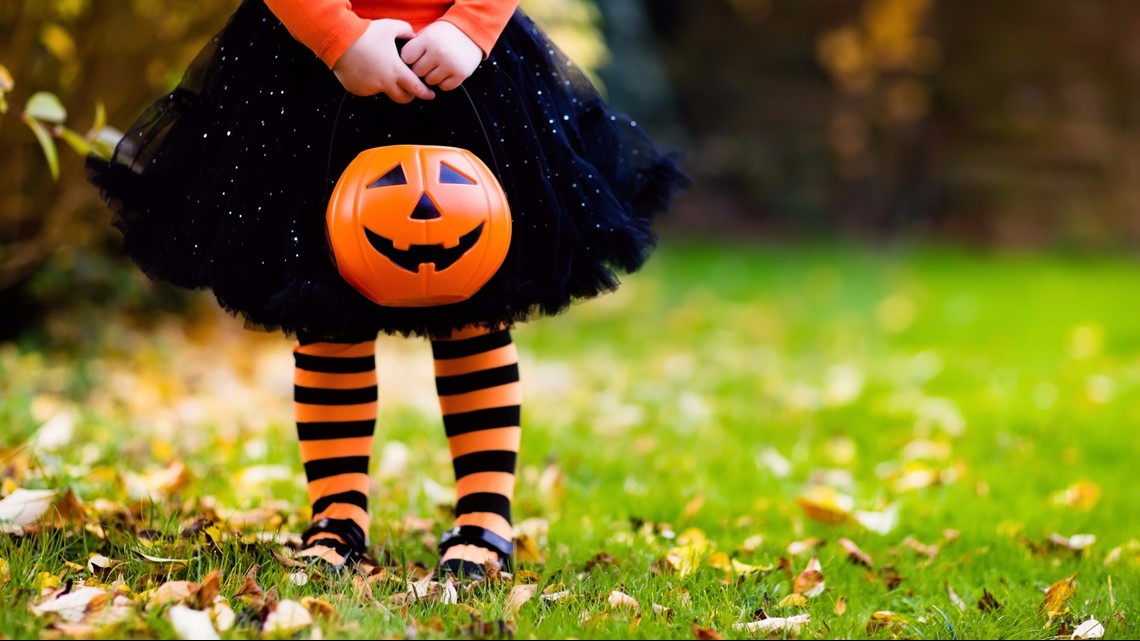 With rule changes about yard signs, here's how to check your  trick-or-treating route for sex offenders, predators