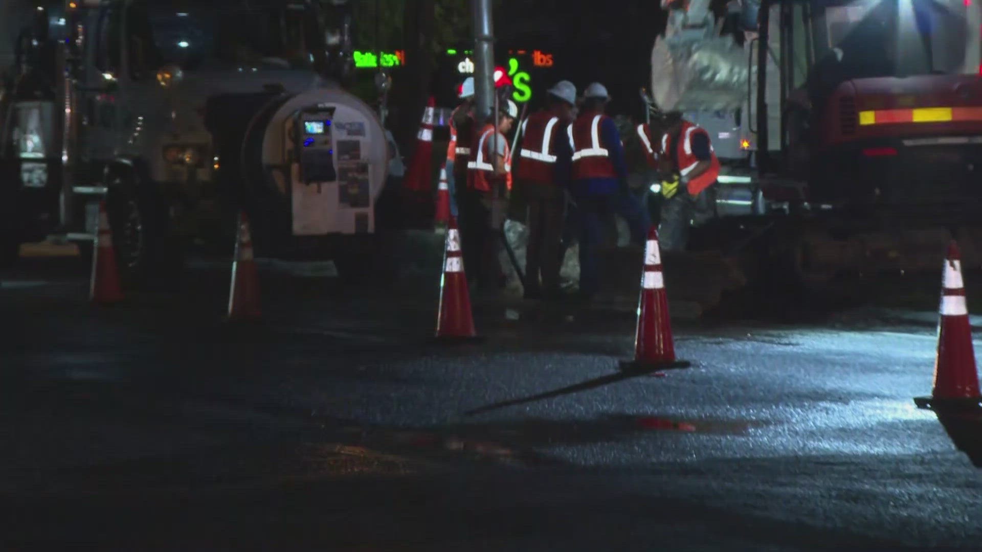 Water main break shuts down multiple lanes in Jacksonville