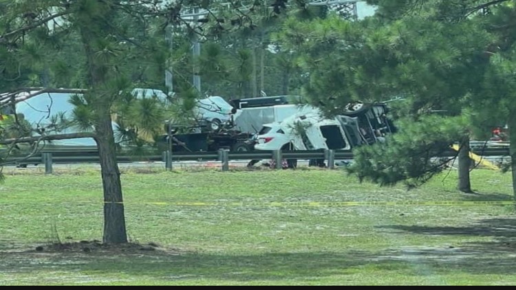4 dead in Georgia-Florida state line pile-up